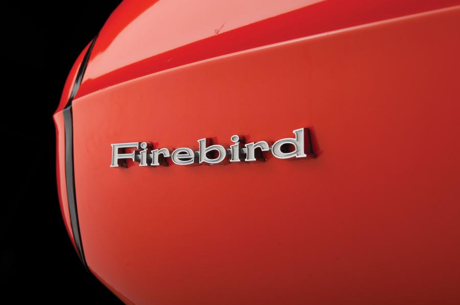  Pontiac Firebird 400 Convertible 1969 года  (фото 13 из 23)